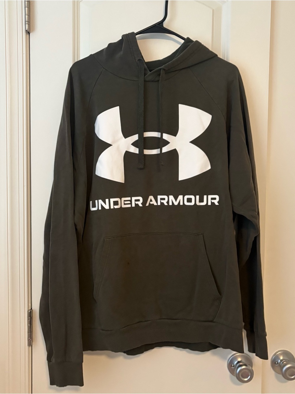 Men’s Under Armour Sweatshirt